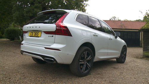 VOLVO XC60 ESTATE 2.0 B5P Ultimate Black Edition 5dr AWD Geartronic view 13