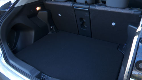 TOYOTA YARIS CROSS ESTATE 1.5 Hybrid 130 Premiere Edition AWD 5dr CVT view 5