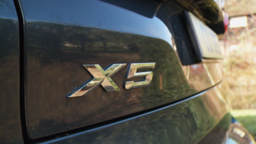 BMW X5 DIESEL ESTATE xDrive30d MHT M Sport 5dr Auto [7 Seat] [Pro Pk] view 3