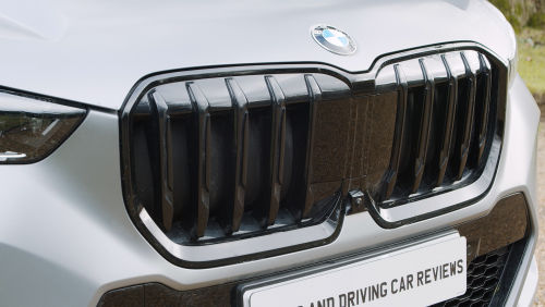BMW iX1 ELECTRIC ESTATE 150kW eDrive20 xLine 65kWh 5dr Auto [22kWCh] view 5