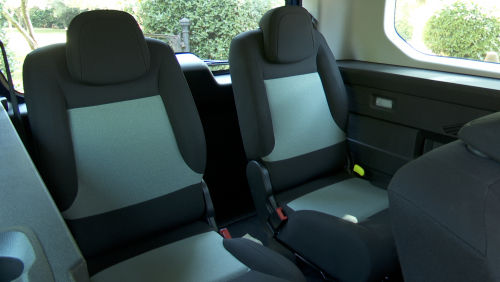 CITROEN E-BERLINGO ELECTRIC ESTATE 100kW Plus XL 52kWh 5dr Auto [7 seat] view 2