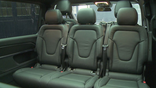 MERCEDES-BENZ V CLASS DIESEL ESTATE V220 d Premium AMG Line 5dr 9G-Tron [Long/7 Seats] view 11
