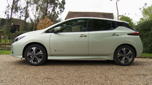 NISSAN LEAF HATCHBACK SPECIAL EDITIONS 110kW Shiro 39kWh 5dr Auto view 2