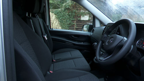 MERCEDES-BENZ eVITO L2 ELECTRIC FWD 85kW 66kWh Premium Van Auto view 8