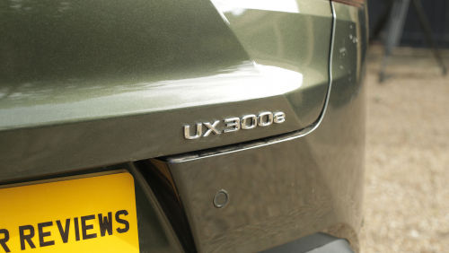 LEXUS UX ELECTRIC HATCHBACK 300e 150kW 72.8 kWh 5dr E-CVT [Takumi Pack] view 15