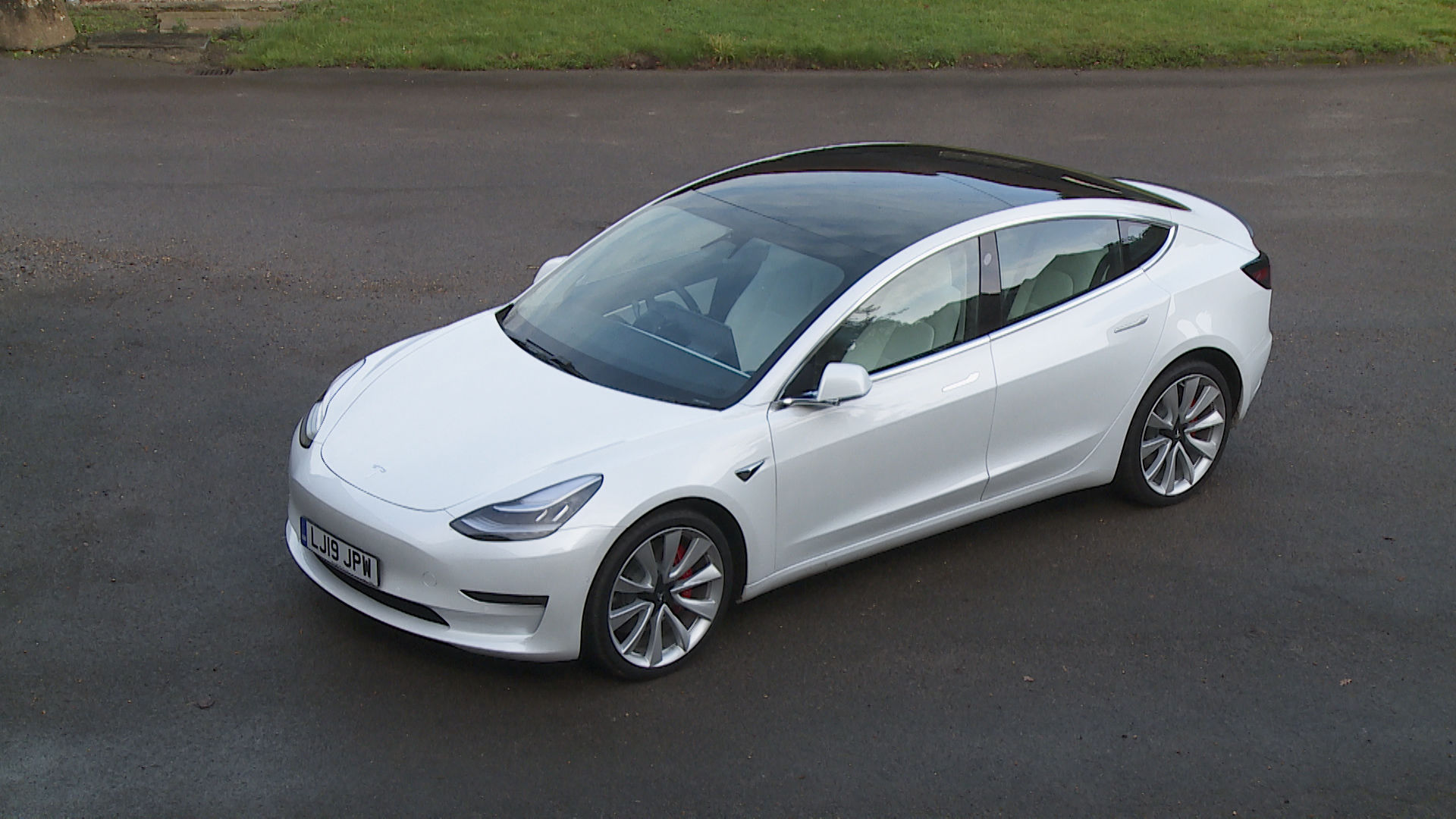 Should You Lease a Hybrid or Electric Car? 5 Top Tips Leasecar Blog