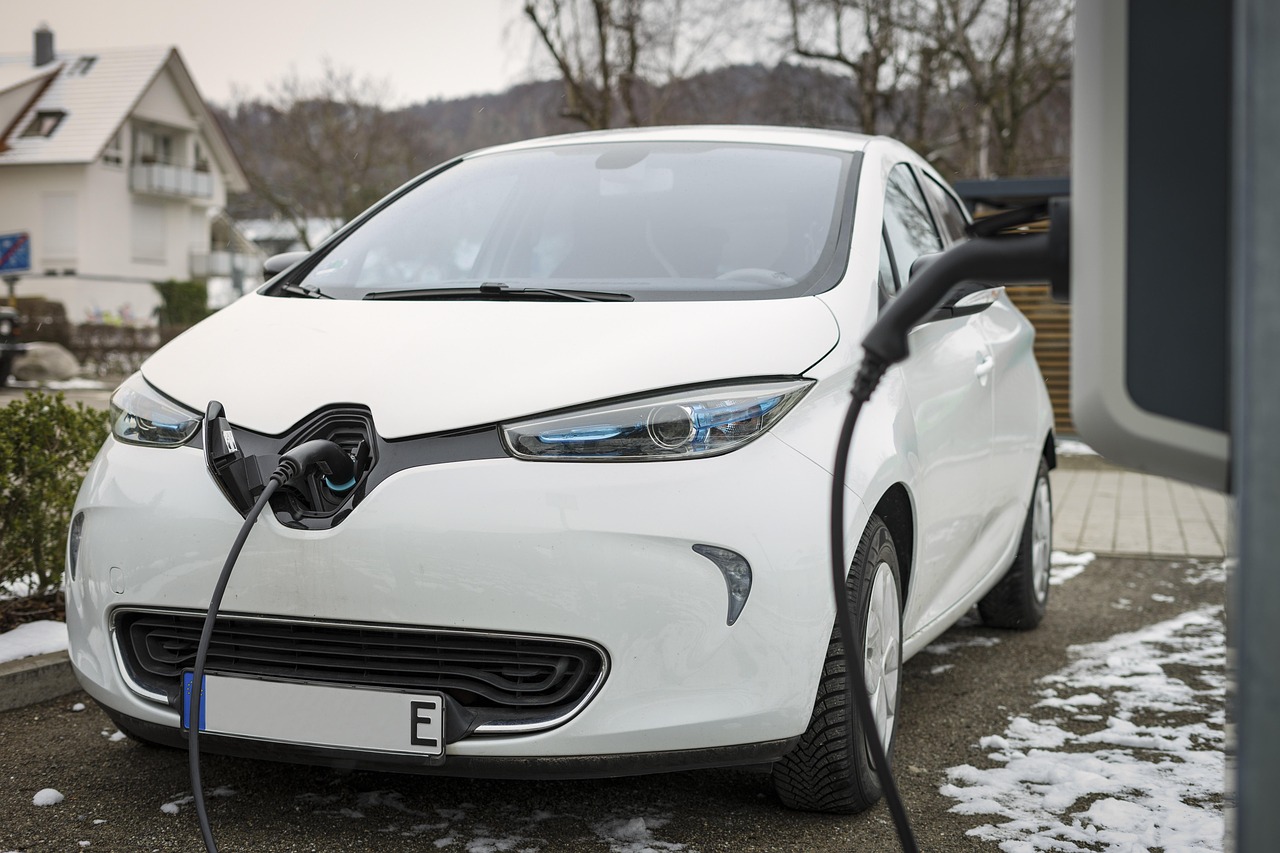 Driving an electric vehicle efficiently