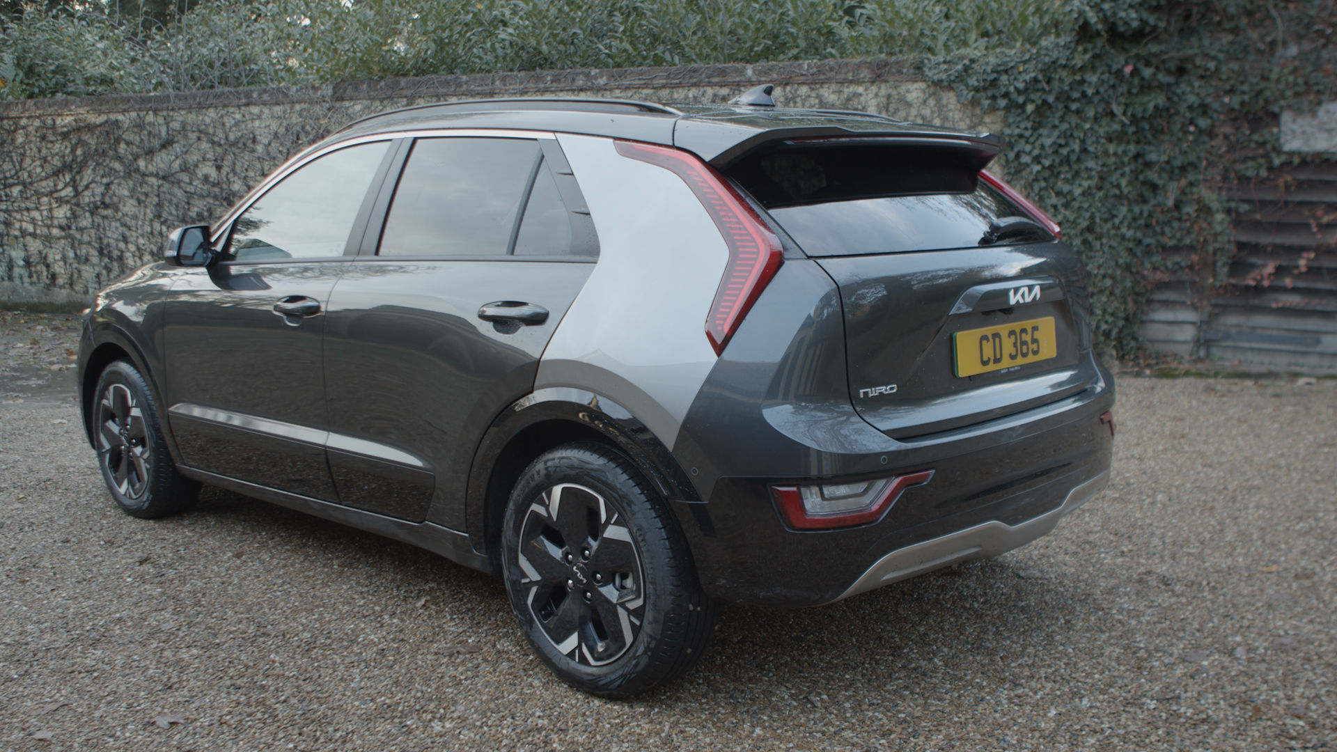 Lease the Kia Niro EV Estate 150kW 2 Nav 64kWh 5dr Auto [23]