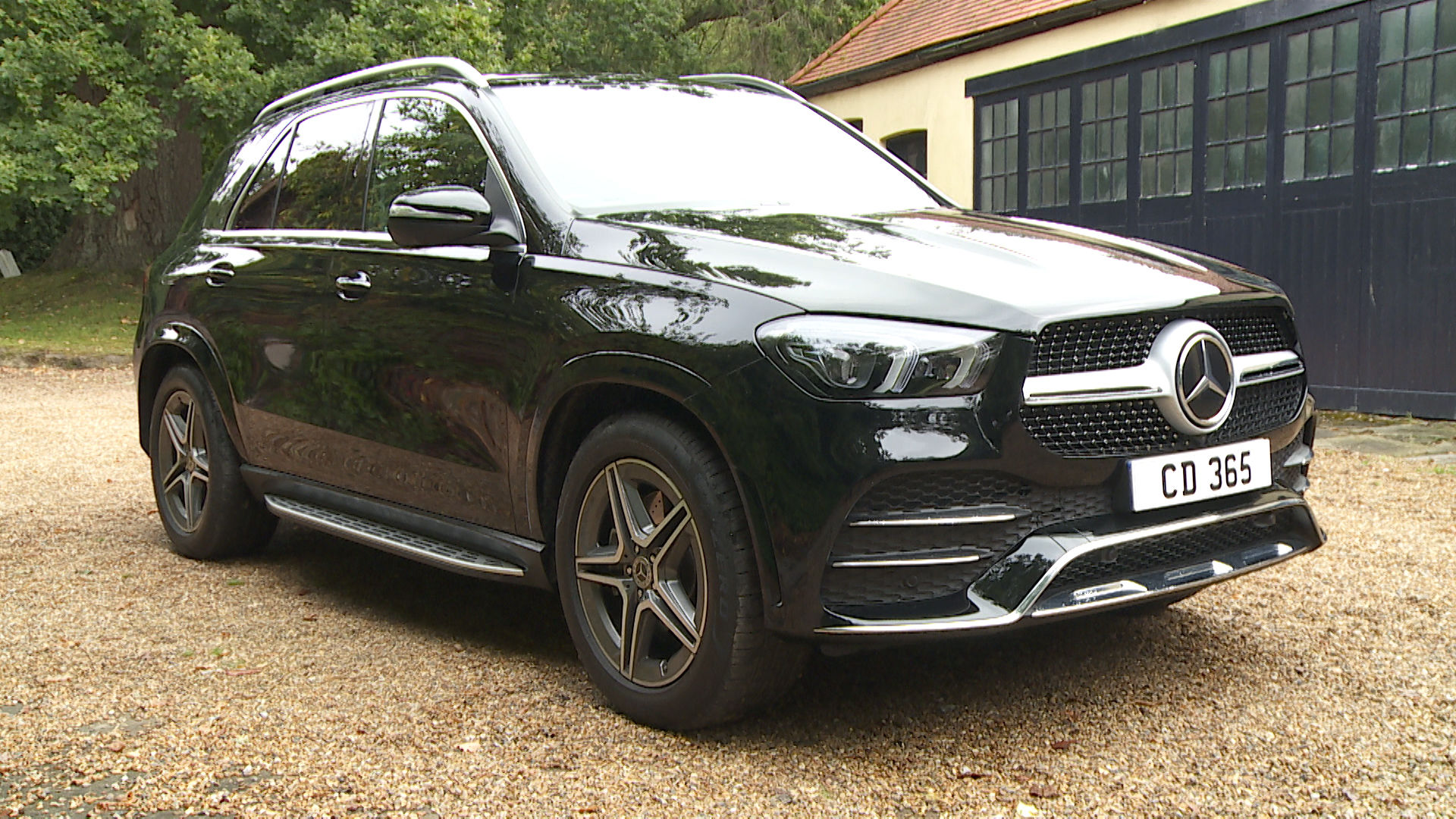 Lease the Mercedes-Benz GLE Estate GLE 400e 4Matic AMG Line Premium 5dr ...