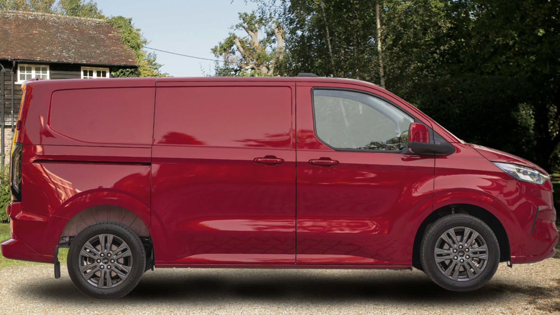 Lease the Ford E-Transit Custom 320 L1 RWD 210kW 65kWh H1 Double Cab ...