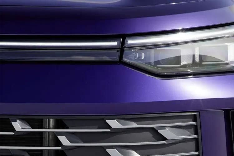 volkswagen tayron 2.0 tsi r-line 4motion 5dr dsg7 [7 seat] detail view