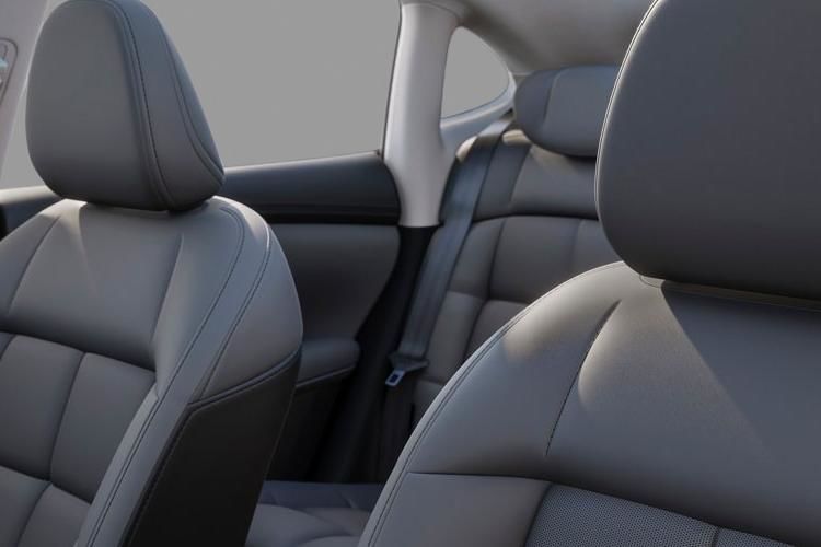 mg motor uk im6 300kw long range 100kwh 5dr auto detail view