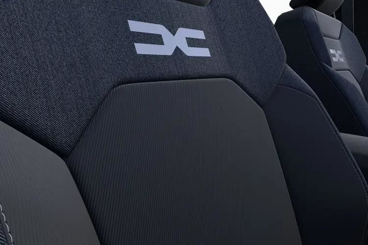 dacia duster 1.2 tce 130 extreme 5dr detail view