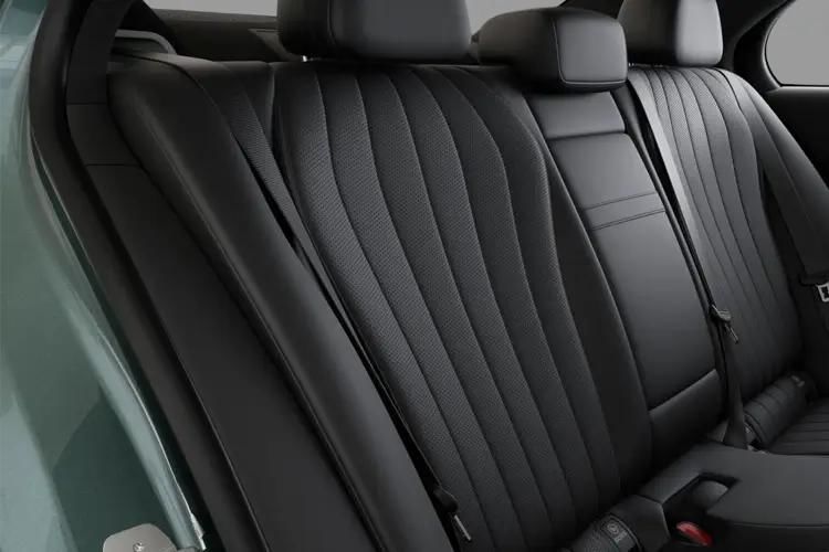mercedes-benz e class saloon e200 amg line 4dr 9g-tronic detail view