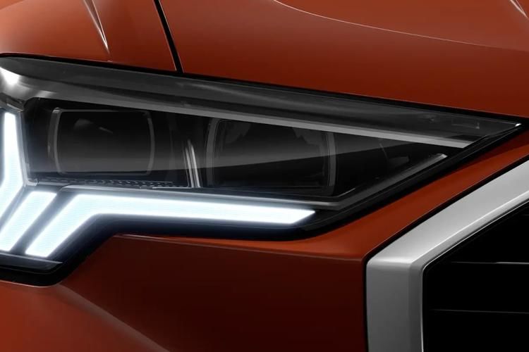 audi q3 35 tfsi sport 5dr detail view