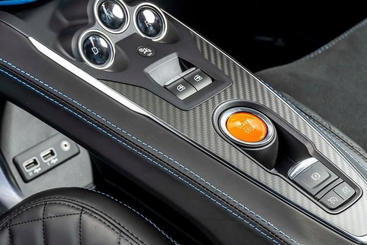 alpine a110 coupe 1.8l turbo 2dr dct detail view