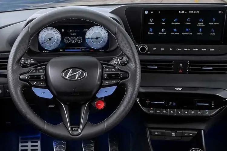 hyundai i20 hatchback 1.0t gdi ultimate 5dr inside view