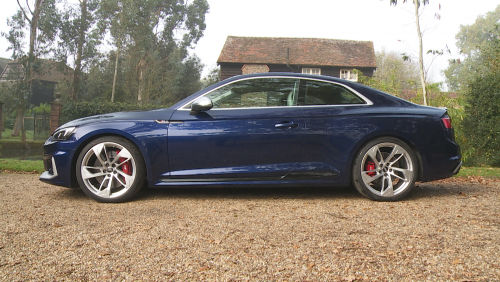 AUDI RS 5 COUPE RS 5 TFSI Quattro 2dr Tiptronic [Comfort + Sound] view 3