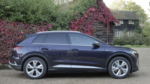 AUDI Q4 E-TRON ESTATE 210kW 45 82kWh Sport 5dr Auto [Leather] view 9