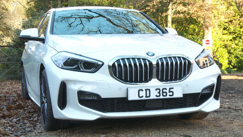 BMW 1 SERIES HATCHBACK M135 xDrive 5dr Step Auto [Tech+ Pack] view 3