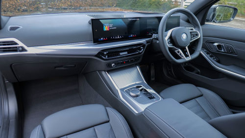 BMW 3 SERIES TOURING 330e 22.3 kWh M Sport 5dr Step Auto [Pro Pack] view 11