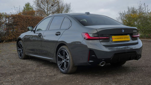 BMW 3 SERIES TOURING 330e 22.3 kWh M Sport 5dr Step Auto [Pro Pack] view 12