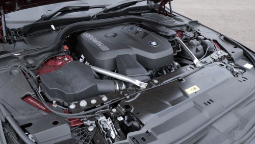 BMW 5 SERIES SALOON 550e xDrive M Sport Pro 4dr Auto [Tech+/Comfort+] view 14