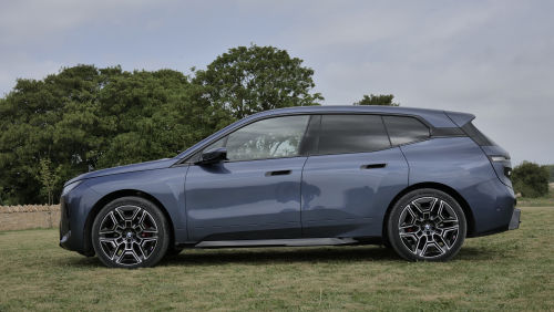 BMW iX ESTATE 400kW xDrive60 M Sport 112kWh 5dr Auto [Tech/Pro] view 7