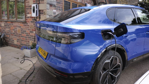 FORD CAPRI ESTATE 250kW Premium 79kWh AWD 5dr Auto [Driver Assist] view 13
