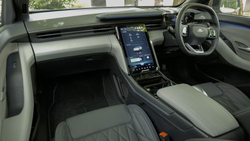 FORD EXPLORER ELECTRIC ESTATE 210kW Premium 77kWh 5dr Auto view 12
