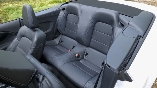 FORD MUSTANG CONVERTIBLE 5.0 V8 GT 2dr view 4