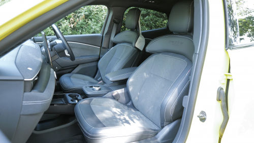 FORD MUSTANG MACH-E ESTATE 358kW GT 91kWh AWD 5dr Auto [Rally Pack] view 6