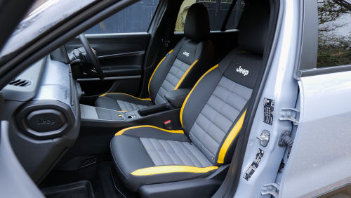 JEEP AVENGER HATCHBACK SPECIAL EDITION 1.2 E-AWD e-Hybrid The North Face 5dr DCT view 6