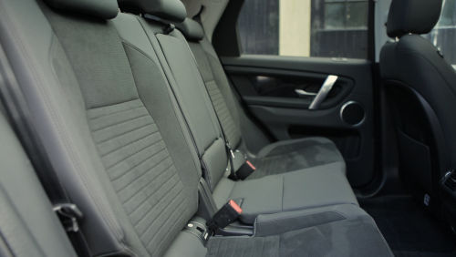 LAND ROVER DISCOVERY SPORT SW 1.5 P270e Metropolitan 5dr Auto [5 Seat] [NI] view 4