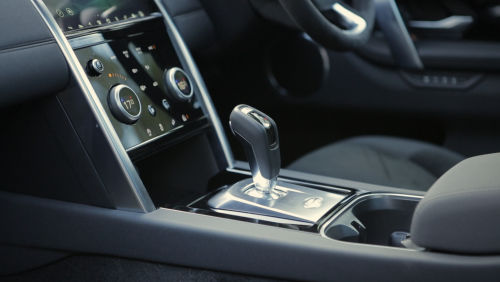 LAND ROVER DISCOVERY SPORT SW 1.5 P270e Metropolitan 5dr Auto [5 Seat] [NI] view 4