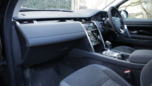 LAND ROVER DISCOVERY SPORT SW 1.5 P270e Metropolitan 5dr Auto [5 Seat] [NI] view 12