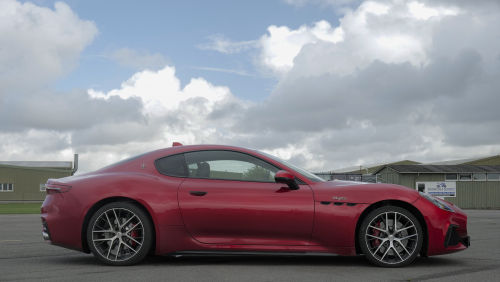 MASERATI GRANTURISMO COUPE 3.0 V6 Trofeo Primaserie 2dr Auto view 6