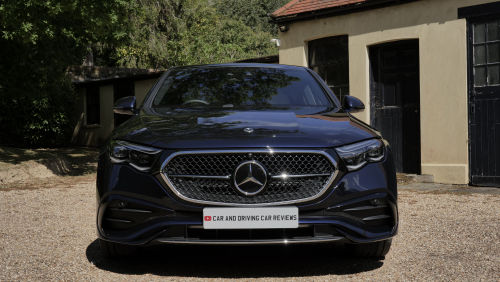 MERCEDES-BENZ E CLASS DIESEL SALOON E220d Exclusive Premium Plus 4dr 9G-Tronic view 8
