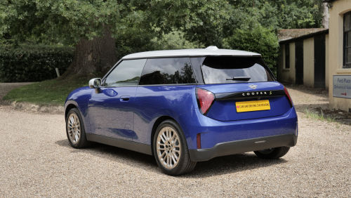 MINI COOPER ELECTRIC HATCHBACK 160kW SE Classic 54kWh 3dr Auto view 16