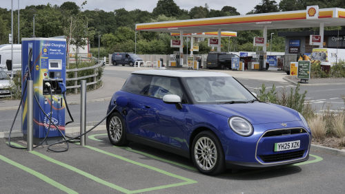 MINI COOPER ELECTRIC HATCHBACK 135kW E Classic [Level 2] 41kWh 3dr Auto view 11