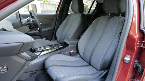 PEUGEOT 208 HATCHBACK 1.2 Hybrid 145 GT Premium 5dr e-DSC6 view 8