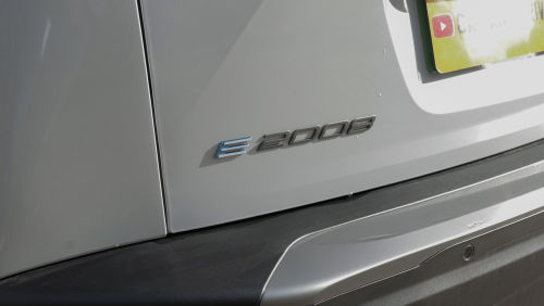 PEUGEOT E-2008 ELECTRIC ESTATE 100kW Allure 50kWh 5dr Auto view 29