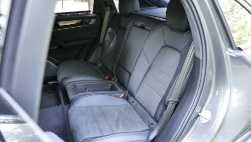 PORSCHE CAYENNE COUPE Turbo E-Hybrid 5dr Tiptronic S [GT Package] view 7