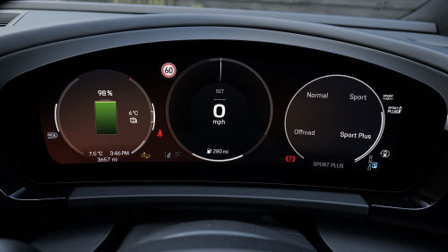 PORSCHE MACAN ELECTRIC ESTATE 300kW 4 100kWh 5dr Auto view 4