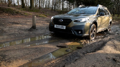 SUBARU OUTBACK ESTATE 2.5i Touring 5dr Lineartronic view 2