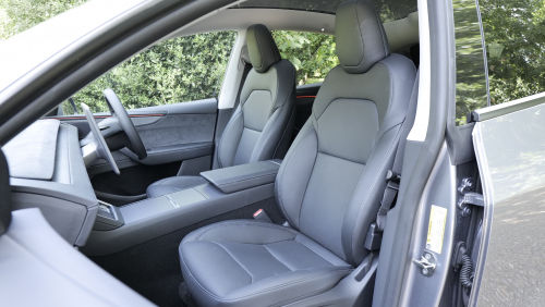 TESLA MODEL Y HATCHBACK Standard Range RWD 5dr Auto view 5