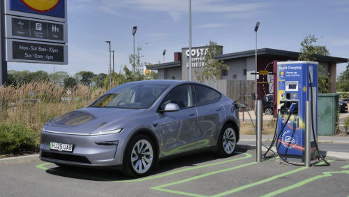 TESLA MODEL Y HATCHBACK Standard Range RWD 5dr Auto view 9