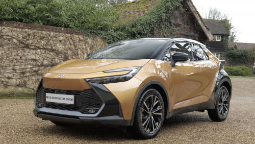 TOYOTA C-HR HATCHBACK 2.0 PHEV Design 5dr CVT view 1