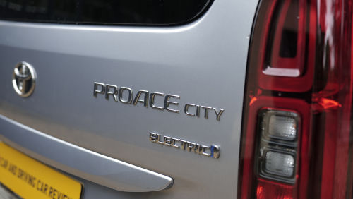 TOYOTA PROACE CITY VERSO ELECTRIC ESTATE 100kW Icon L1 50kWh 5dr Auto view 4