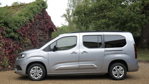 TOYOTA PROACE CITY VERSO ELECTRIC ESTATE 100kW Icon L1 50kWh 5dr Auto view 3